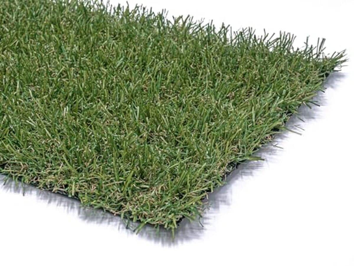 Test du gazon synthétique Vincent 22 mm : réaliste et abordable