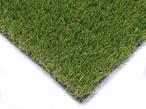 Découvrez l'analyse complète du gazon synthétique Claude 30 mm : une solution économique et esthétique pour un extérieur qui respire le naturel.