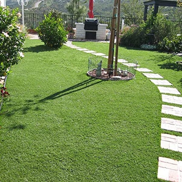 Découvrez notre avis détaillé sur le gazon artificiel Decorspace 35 mm réaliste : caractéristiques, durabilité et installation pour un jardin impeccable