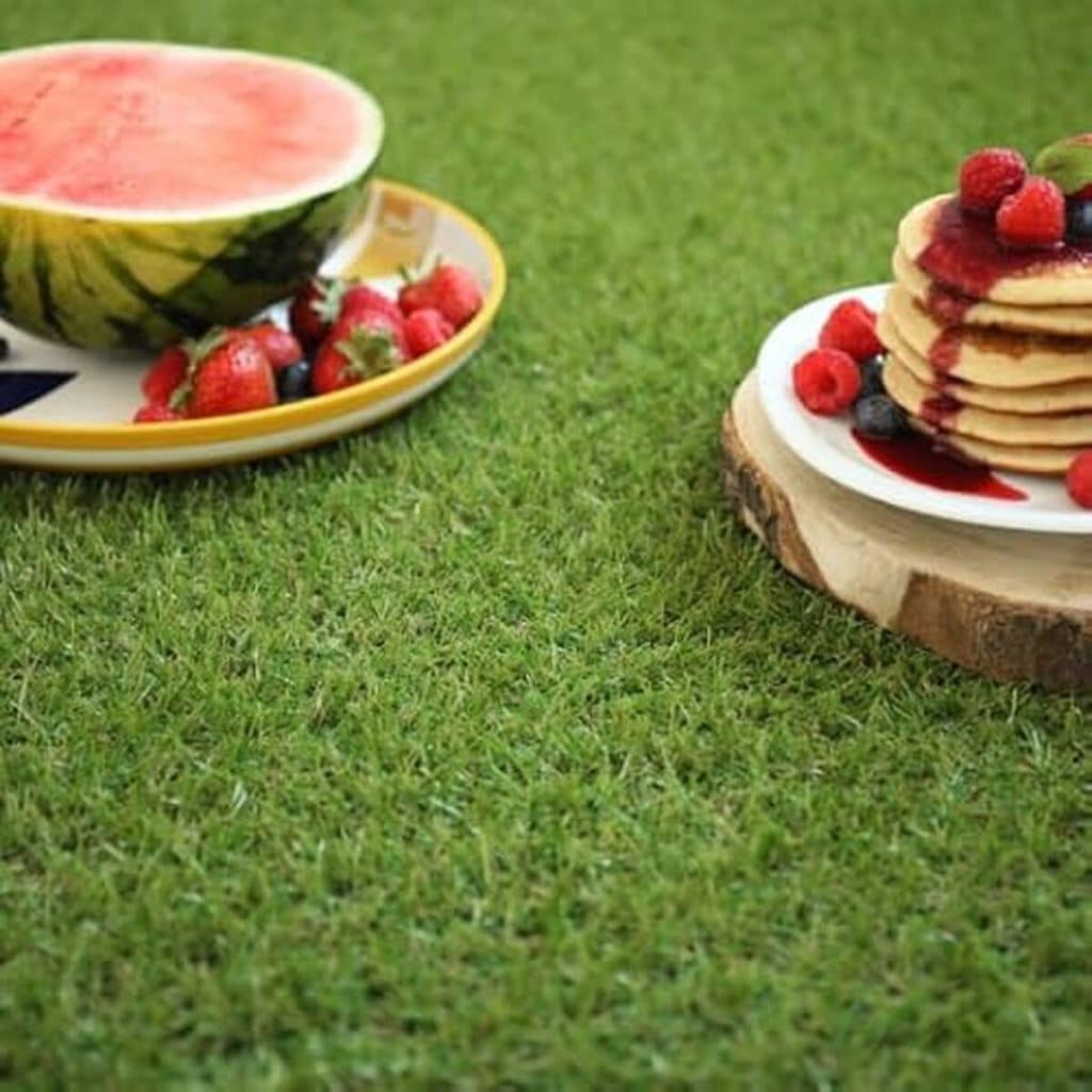 Test du gazon synthétique Brunch 18mm : rouleau pratique de 3 x 6 m