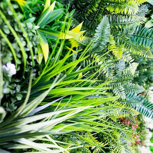 Découvrez notre avis sur le lot de 5 murs artificiels Synthaietik modèle Prairie coloré fleuri multicolore pour un jardin au style naturel et vibrant.
