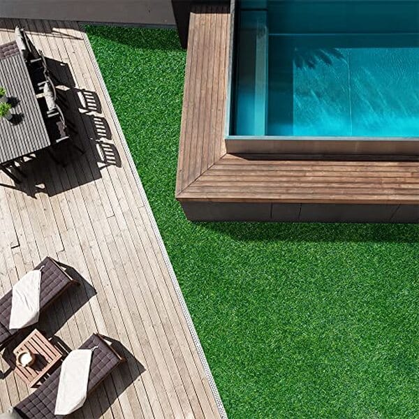 Découvrez notre test complet de l'herbe synthétique OLIVO.Shop 30 mm : une solution idéale pour sublimer jardins et terrasses avec un gazon esthétique et durable.