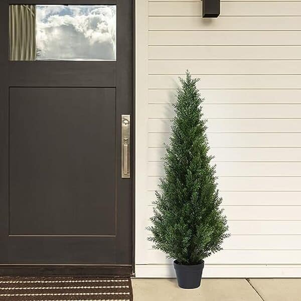 Découvrez notre avis détaillé sur les fausses plantes en pot crosofmi 125 cm en cèdre plastique : qualité, avantages et inconvénients du pack de 2 pour votre décoration intérieure.